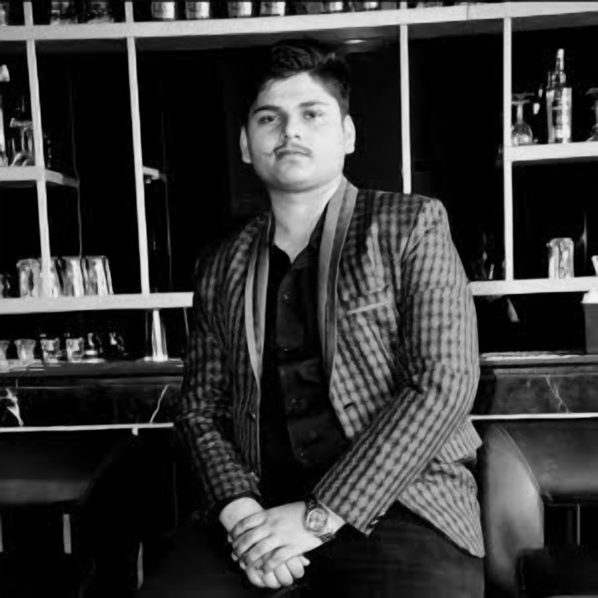 profile-pic-of-abhay-patel-www-wpabhay-in-black-and-white